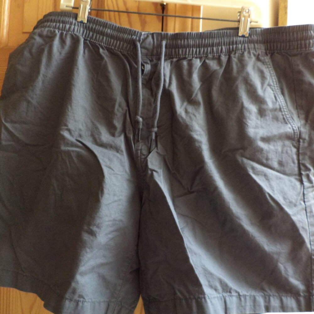 PATAGONIA SHORTS-Elastic Wait + Drawstring-Zip Front w/ Snap Slate Grey Size:XXL